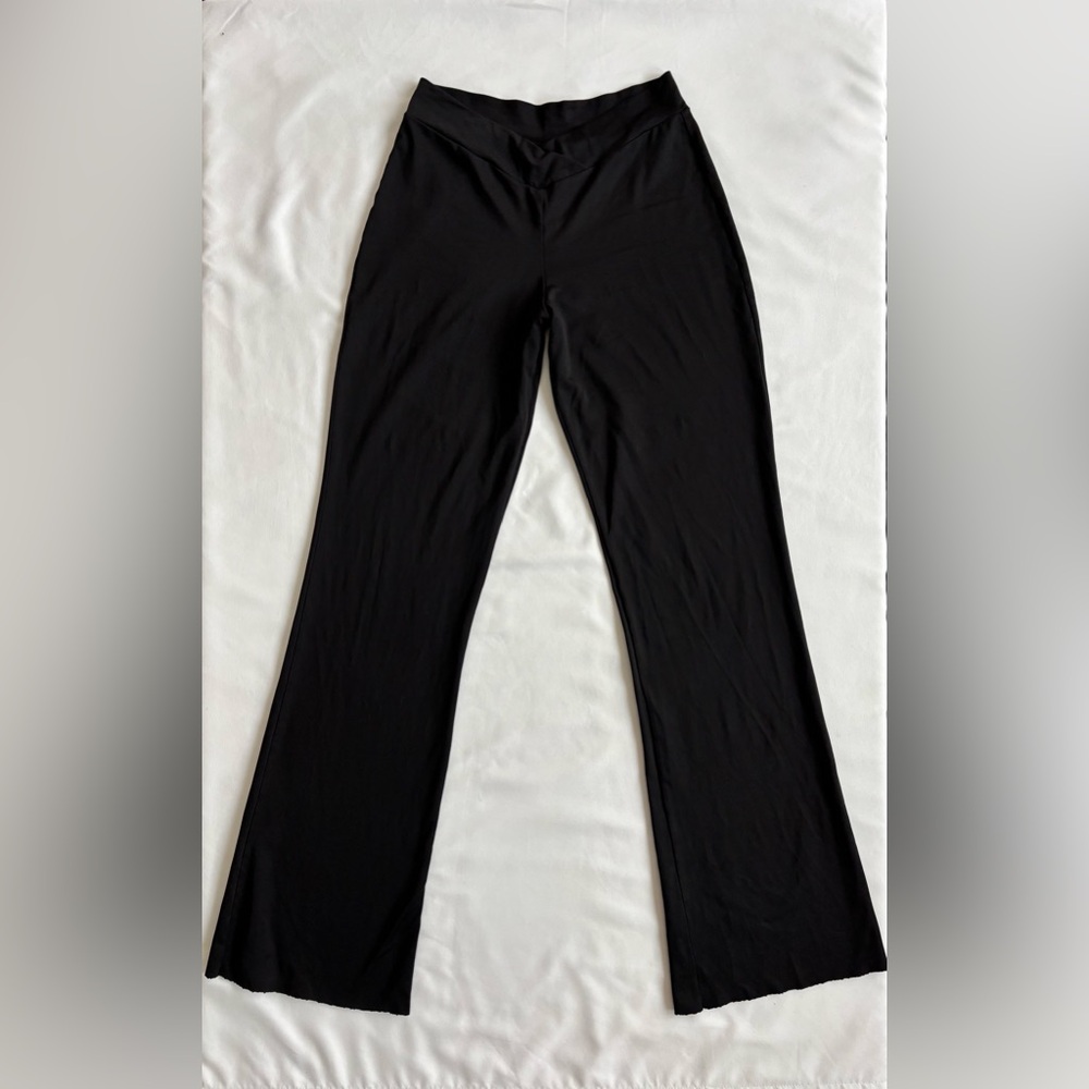 Motion Wear flare leggings / yoga pants / jazz pants (size S) - black
